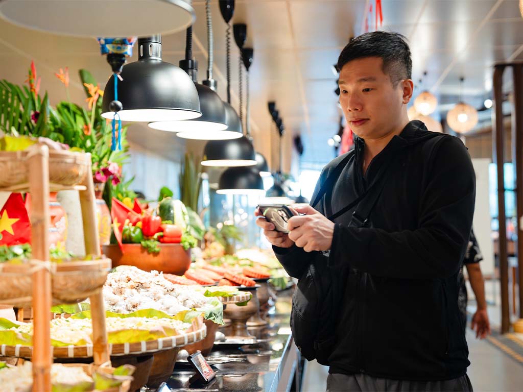 Ai Phù Hợp Với Vé Buffet Trưa Cáp Treo Hòn Thơm