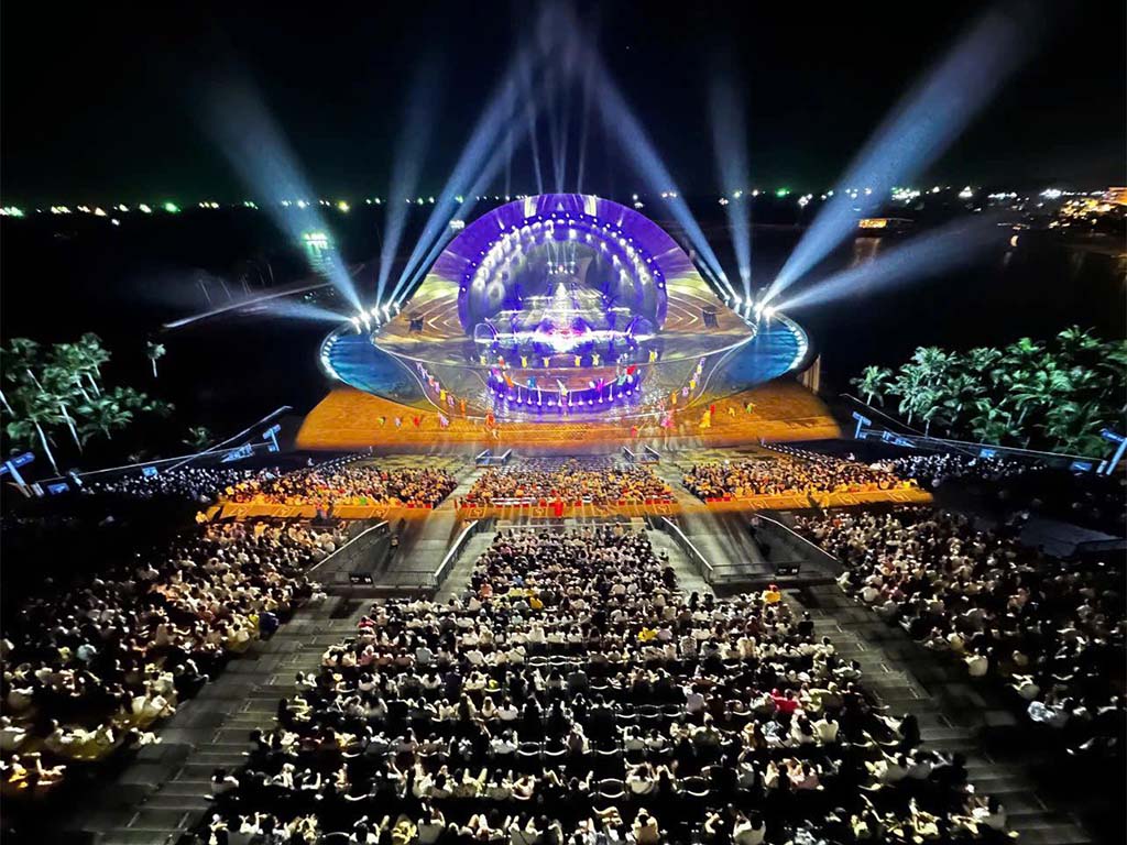 Vé Show Nụ Hôn Của Biển Cả Phú Quốc – Giá Vé, Lịch Diễn, Cách Đặt Vé Chuẩn Nhất