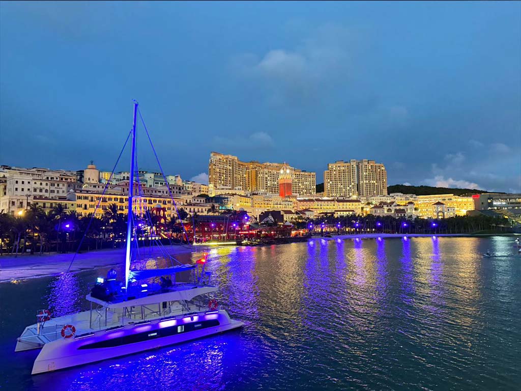 địa trung hải Phú Quốc xem show “Symphony of the Sea”