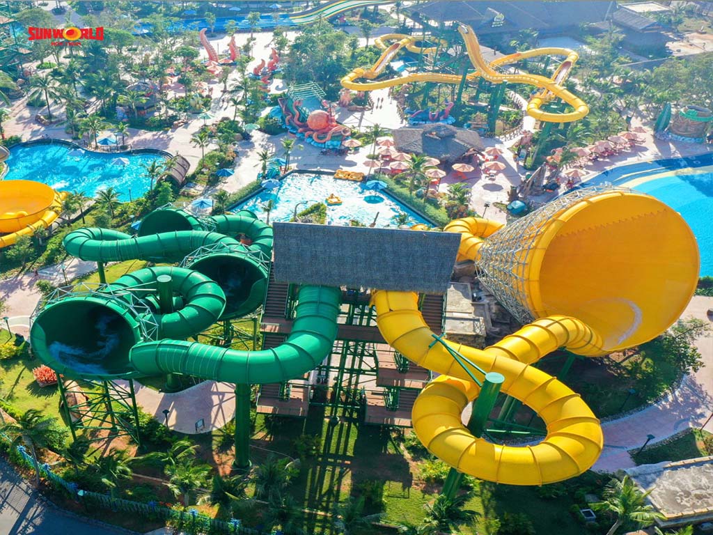 tham quan công viên nước Aquatopia hòn thơm phú quốc